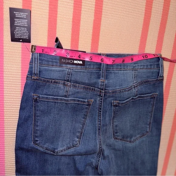 Fashion Nova Women's Distressed Blue Skinny Jeans - Picture 4 of 5